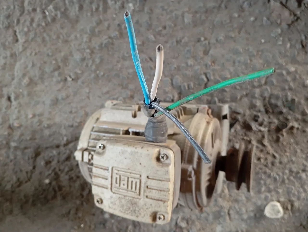 Motor elétrico 