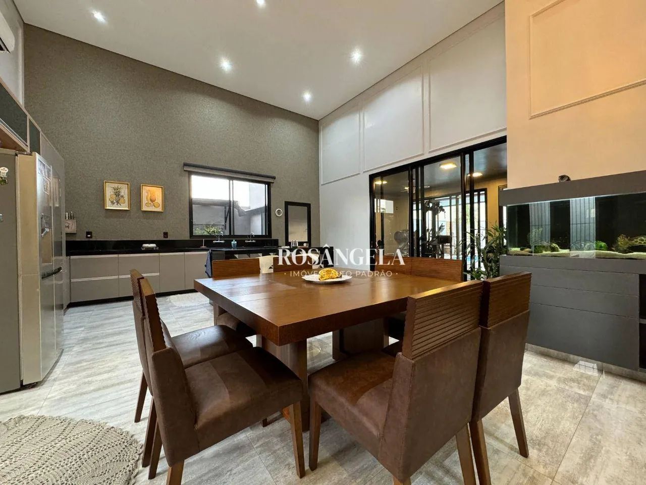 Casa com 3 suites e energia fotovoltaica, 305 m² - venda por R$ 2.980.000 ou aluguel por R