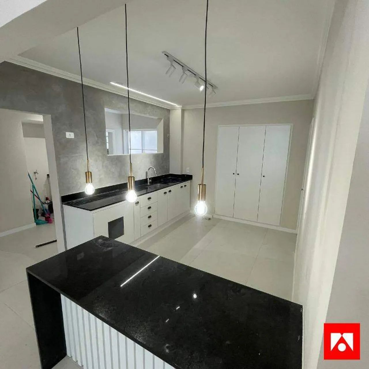 Apartamento com 3 quartos, 1 suíte e 2 vagas à venda no Edifício Marbela em Americana - Foto 2