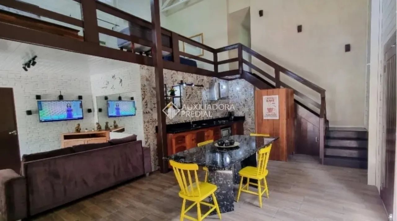 Casa com 2 suítes e 310m² no Village I na Lagoa da Conceição - Foto 2