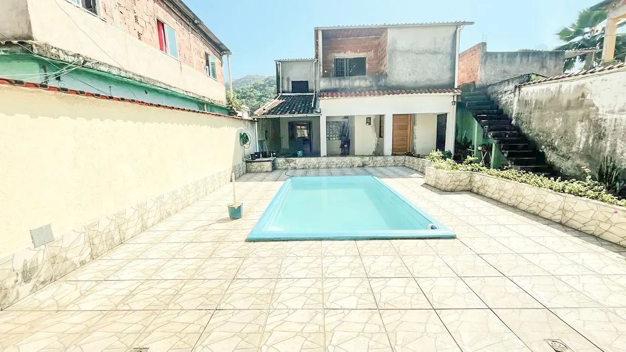 Casa em Fragoso com Piscina