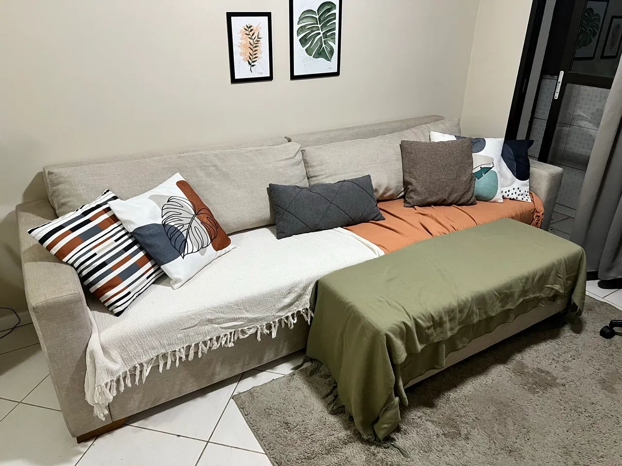 Sofá de linho feito sob medida 