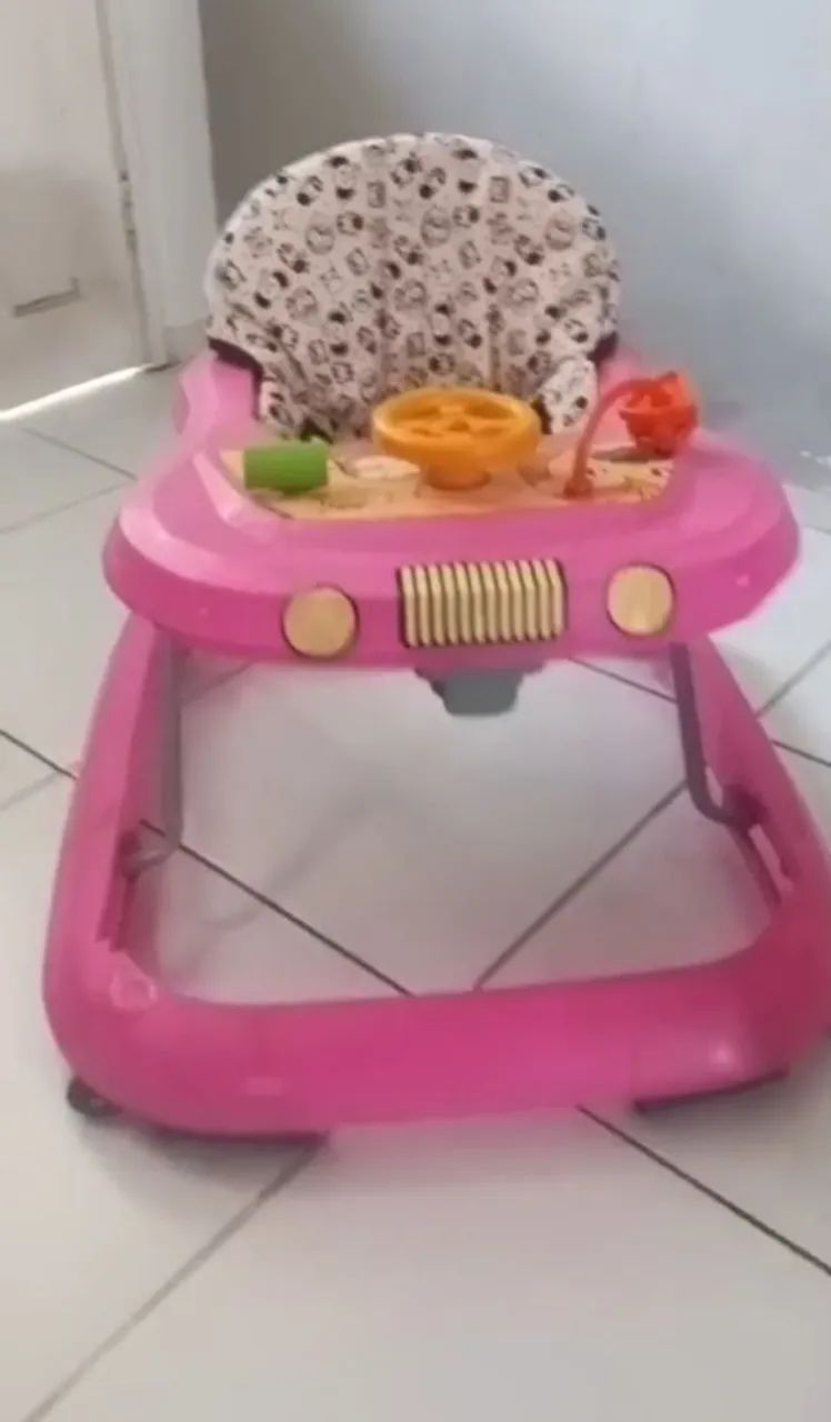 Andador Infantil Rosa - Foto 2