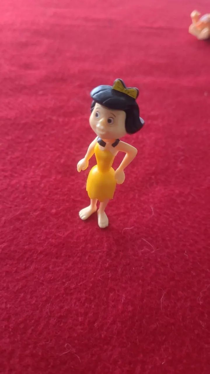 Lote Kinder Ovo Flintstones com 5 Itens - Foto 3