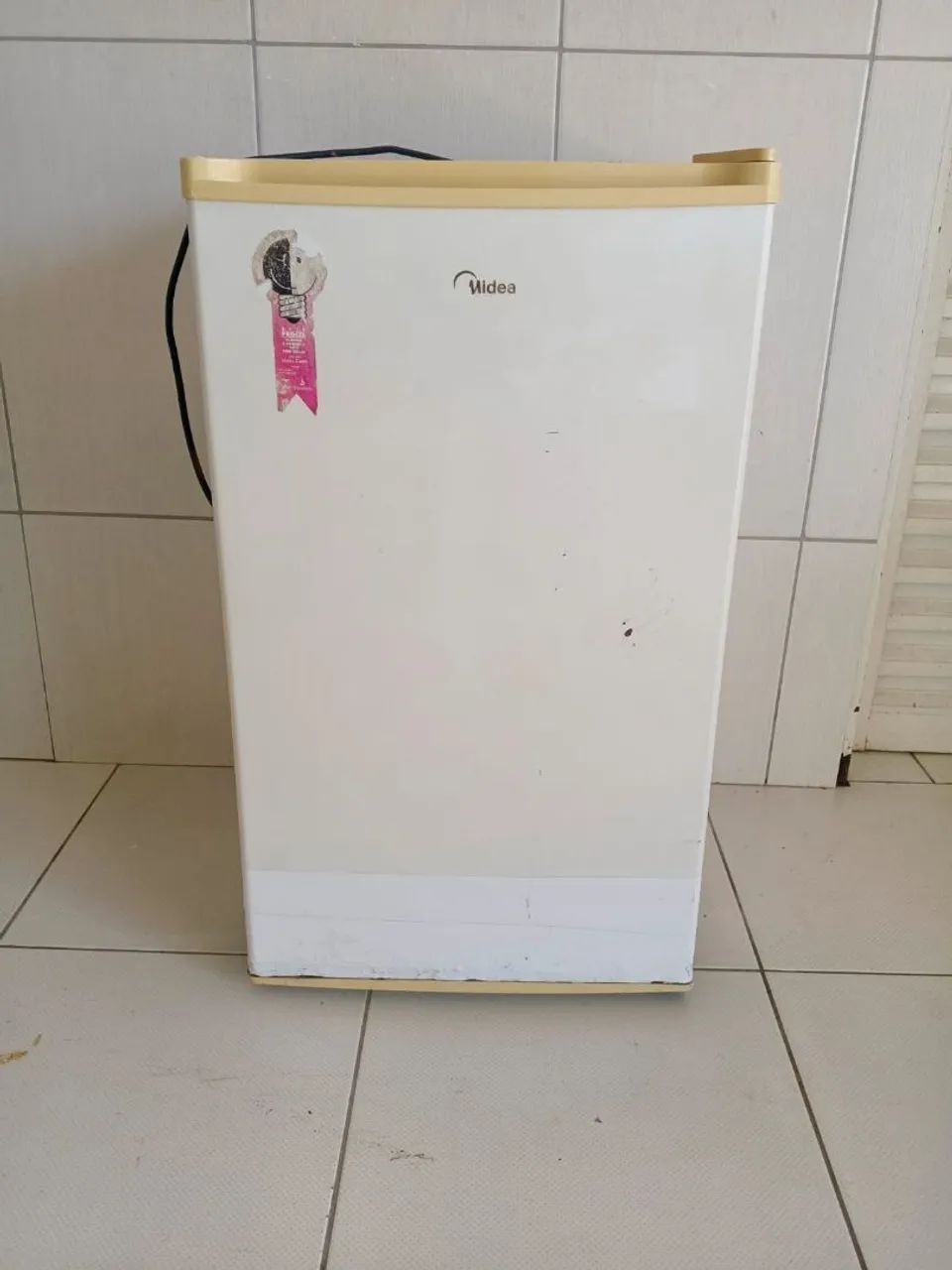 Frigobar Midea 93L
