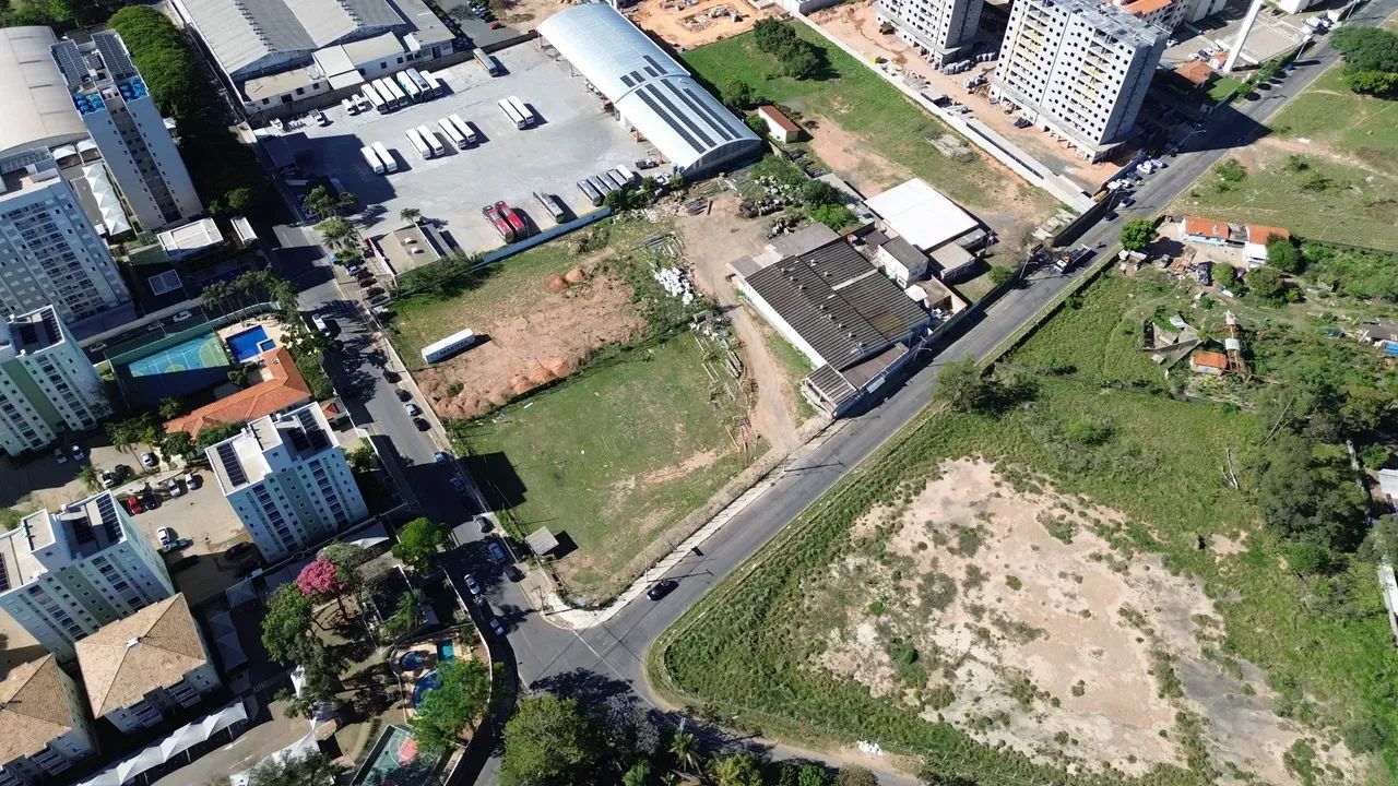 Galpão/Depósito/Armazém para aluguel tem 5449 metros quadrados
