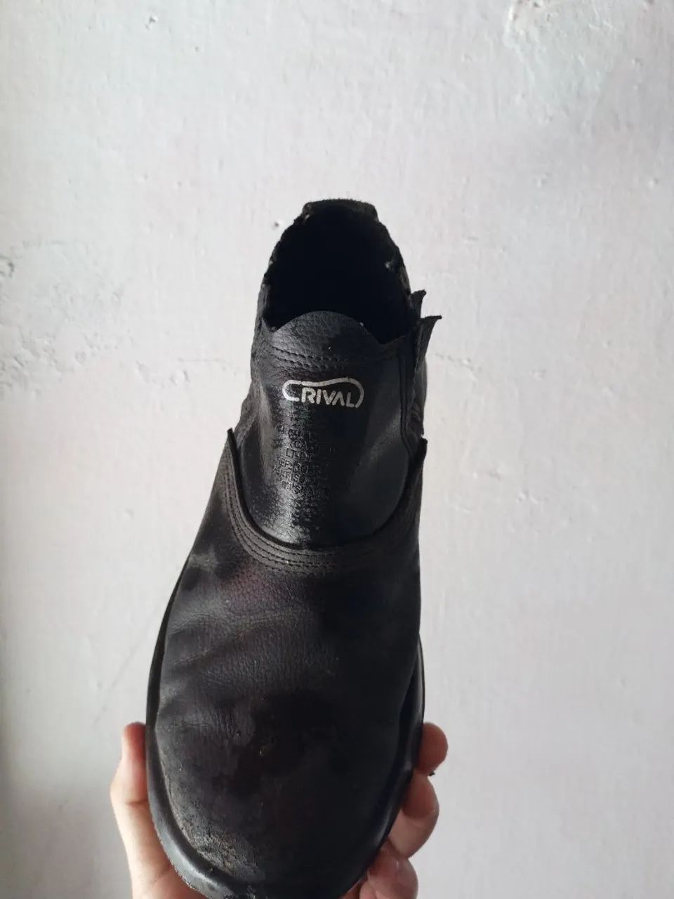 Bota com chapa de ferro tamanho 45
