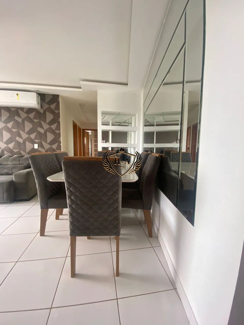 Oportunidade! Lindo Apto Mobiliado no Edifício Torres do Parque.