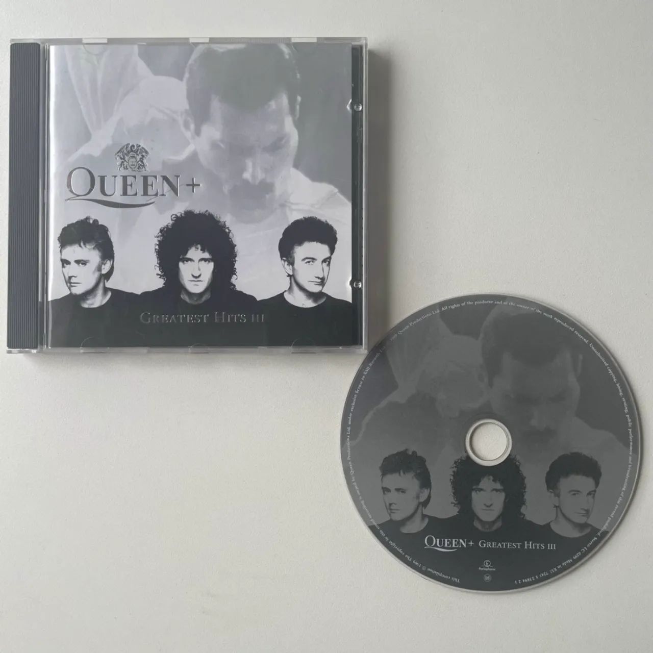 Queen Greatest Hits Iii 3 Cd Importado Inglaterra UK 1999 - Foto 2