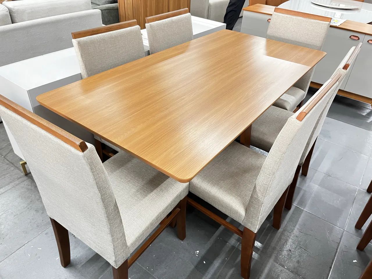 Mesa completa amadeirada 