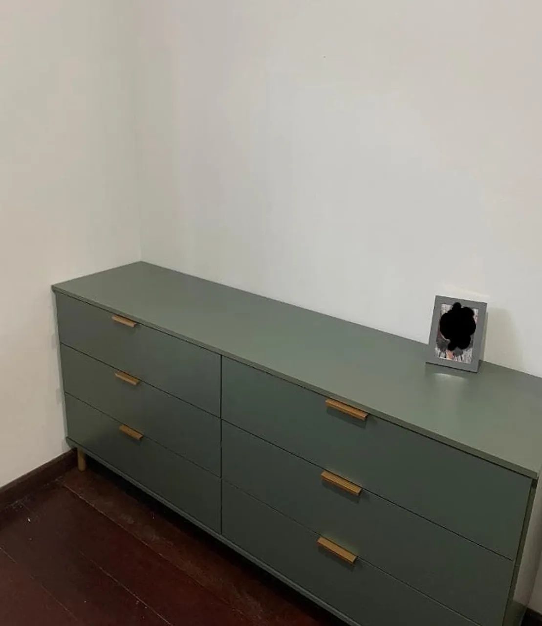 Comoda 6 gavetas verde oliva como nova