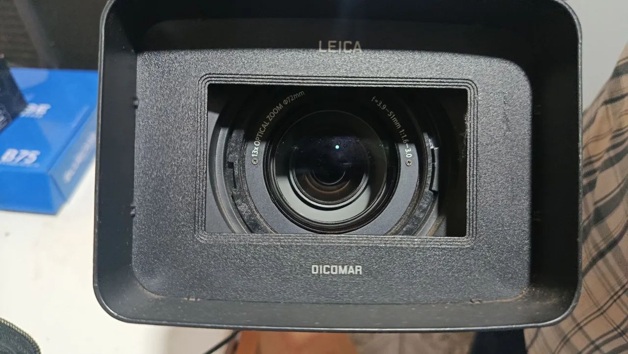Câmera Panasonic HMC 15065606299850370123