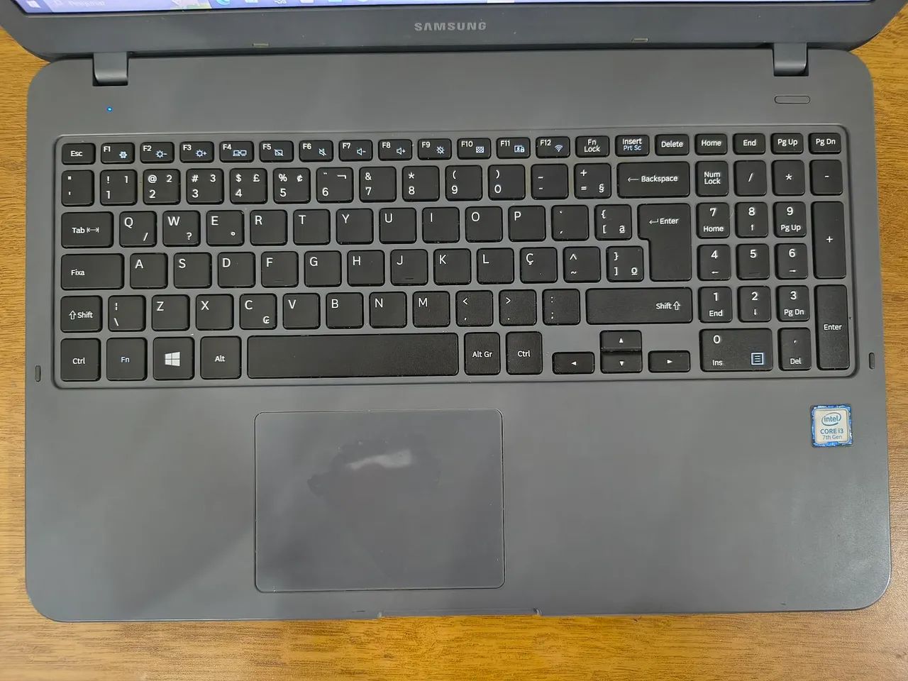 Notebook Samsung NP350XAA-KF3BR focado para trabalho e estudos - Foto 3