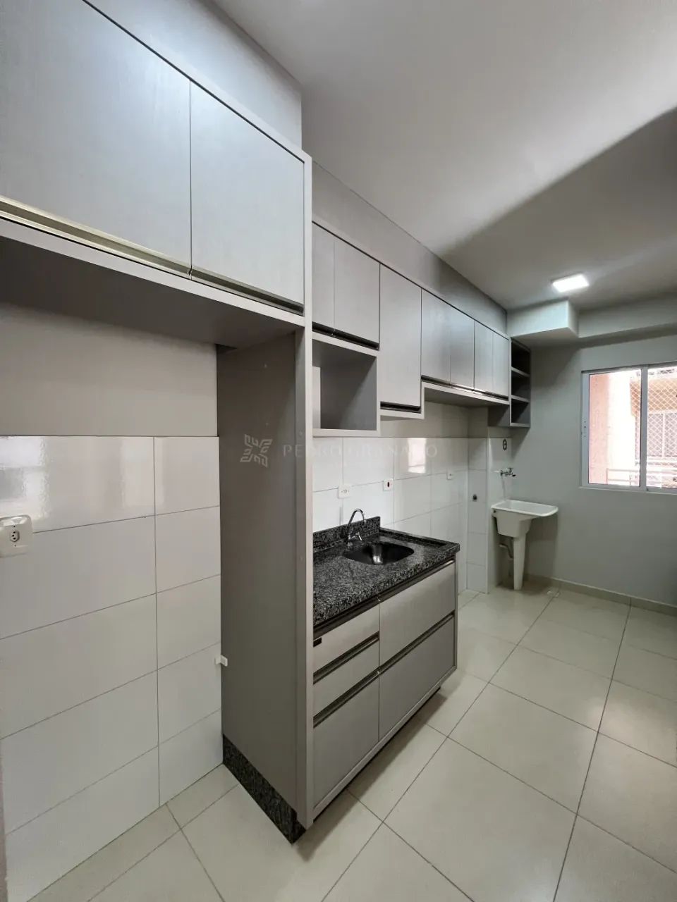 Apartamento com 02 dormitórios - Vila Marumby - Foto 3