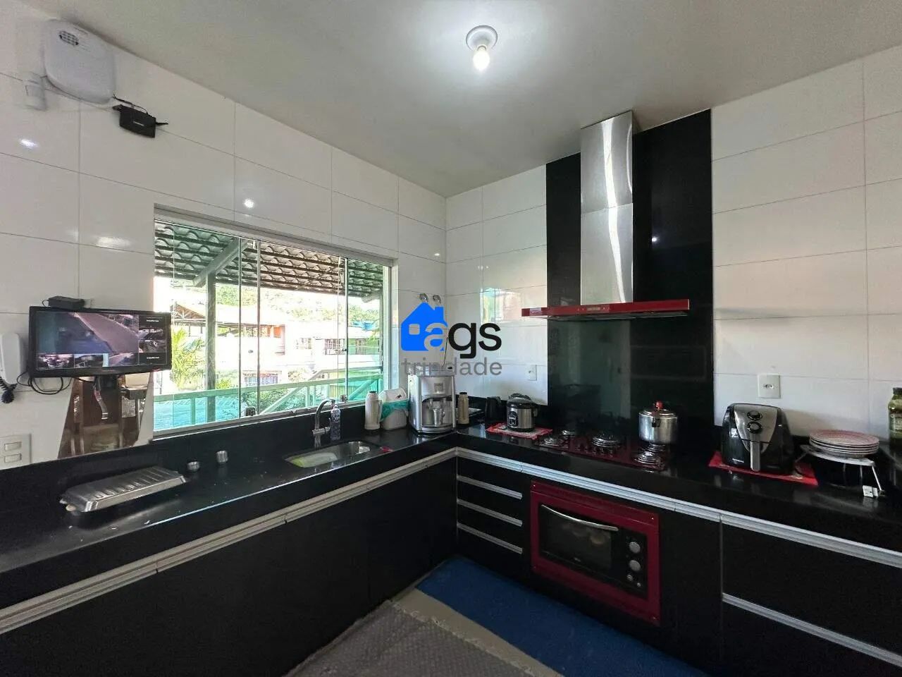 Casa em Bom Destino com 280 m² , 3 quarto(s) , 1 suíte(s) , 4 vaga(s). - Foto 6