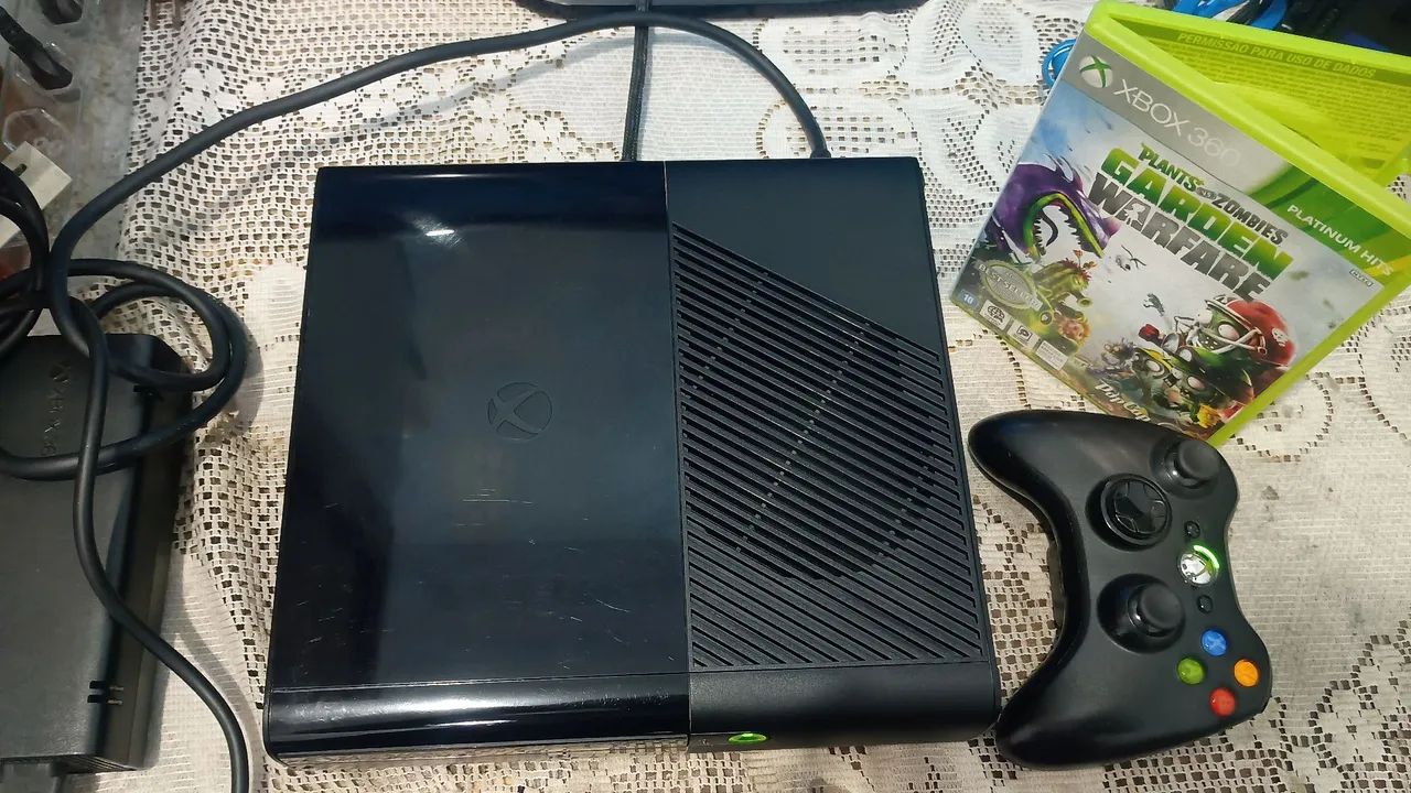 Xbox 360 Super Slim E Bloqueado Completo  - Foto 4