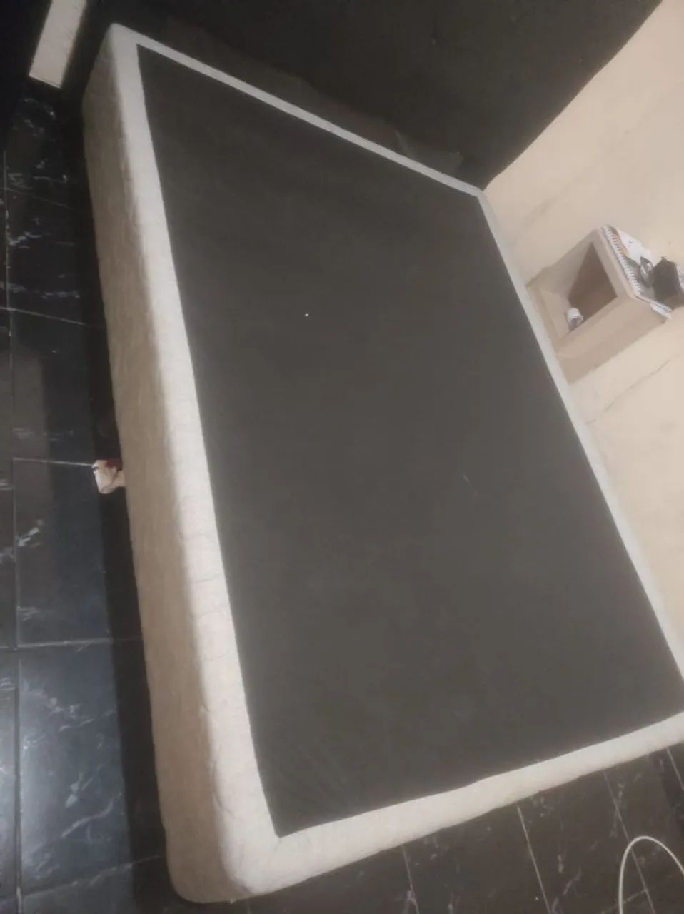 Base de cama box com cabeceira 
