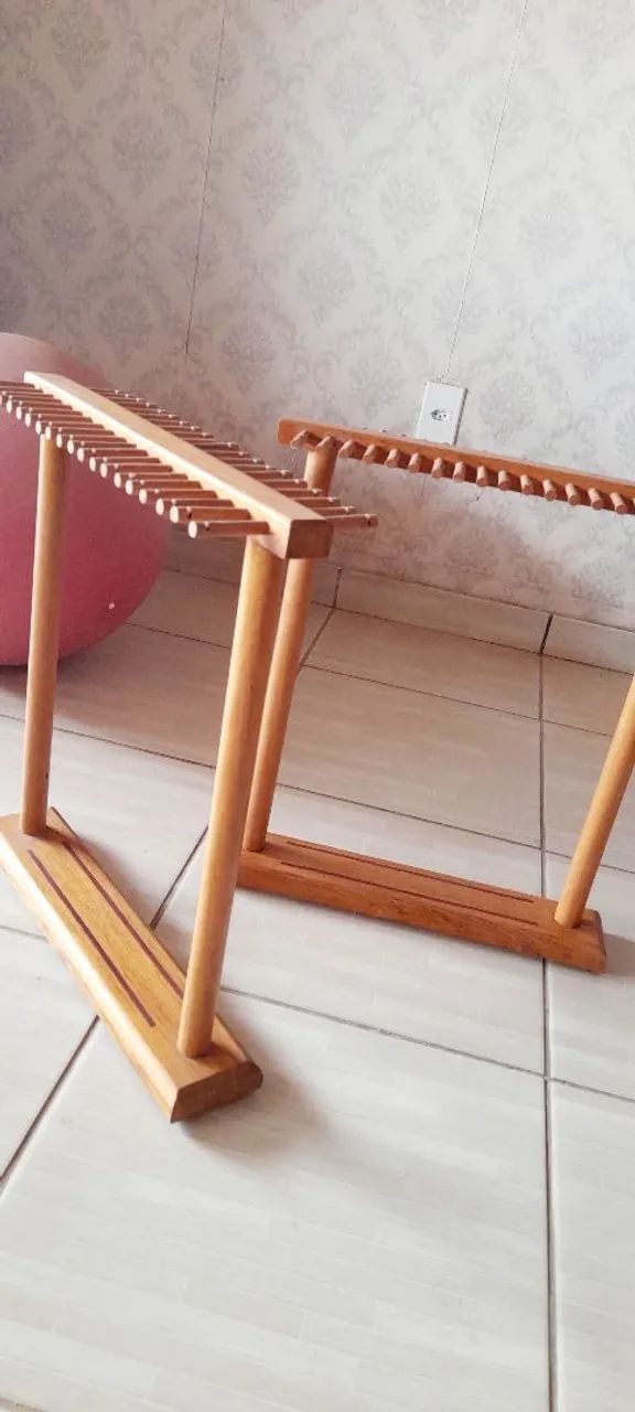 Expositor de Colares em Madeira Maciça - 2 Peças | Artesanato - Foto 2