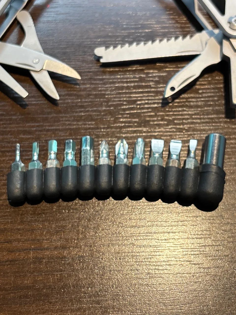 Alicate Multitool Ganzo 21 Funções com Case e Bits - Foto 4