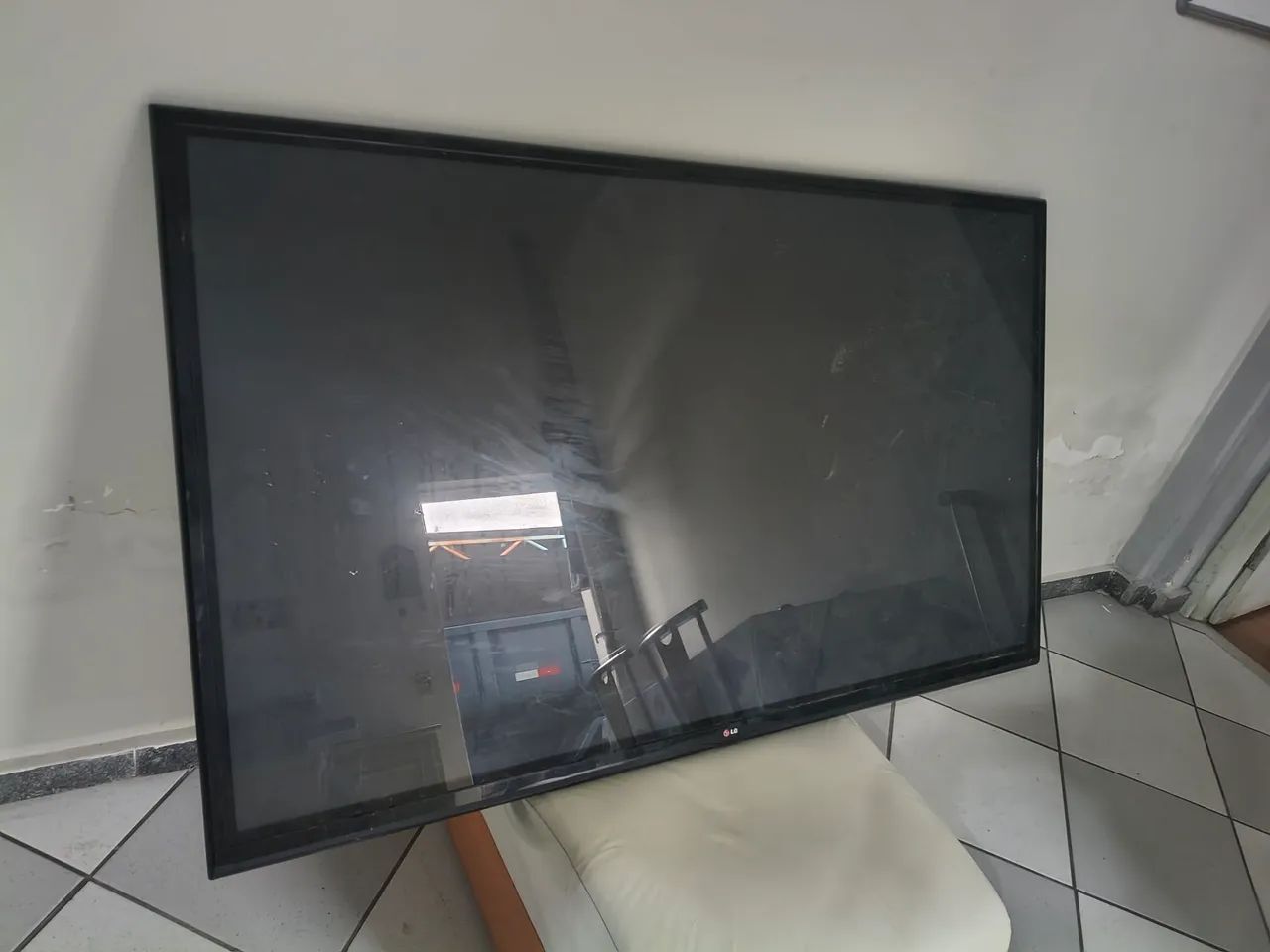 TV 60" LG