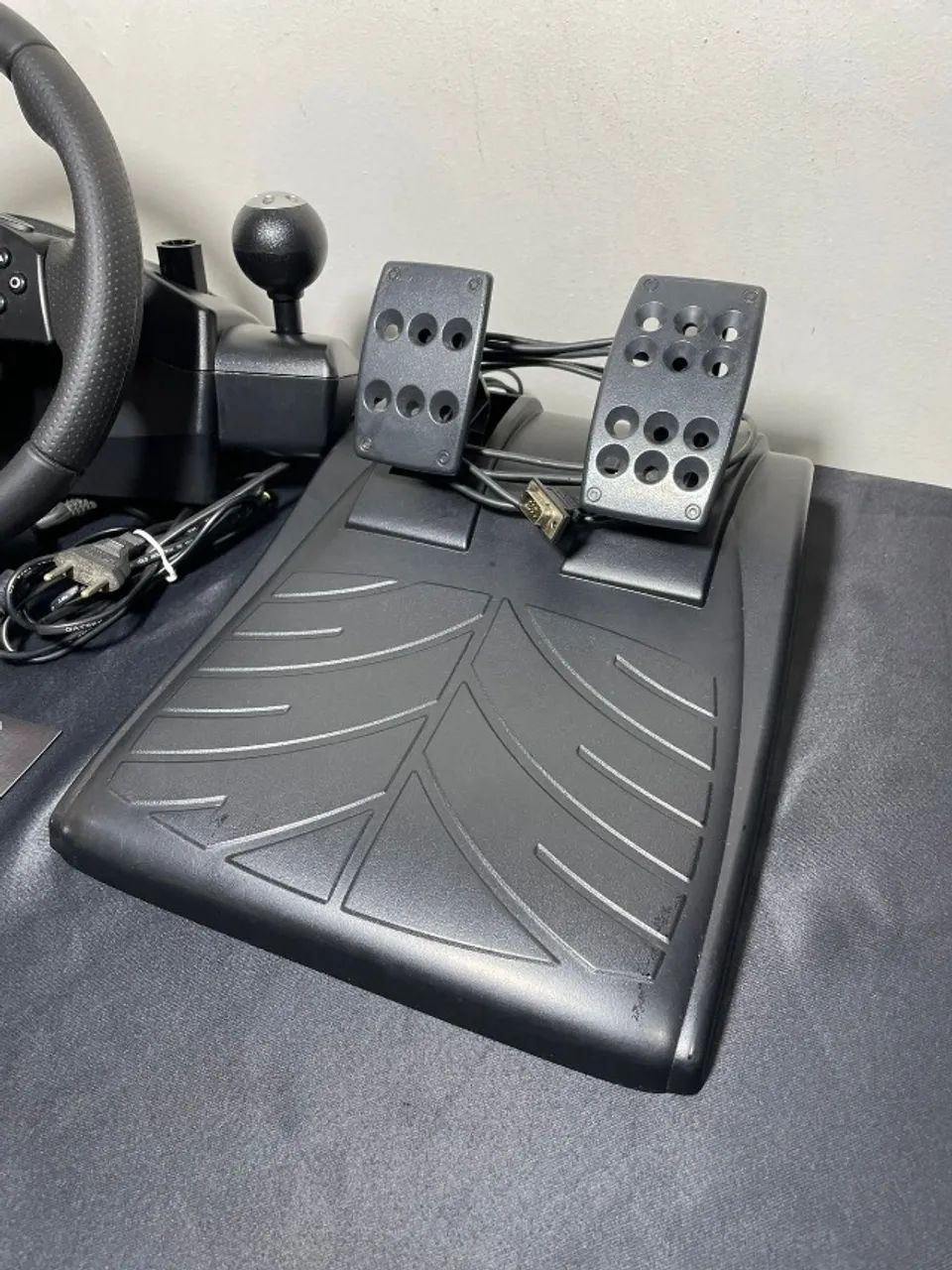 DFGT - Volante Logitech Driving Force GT - Foto 2