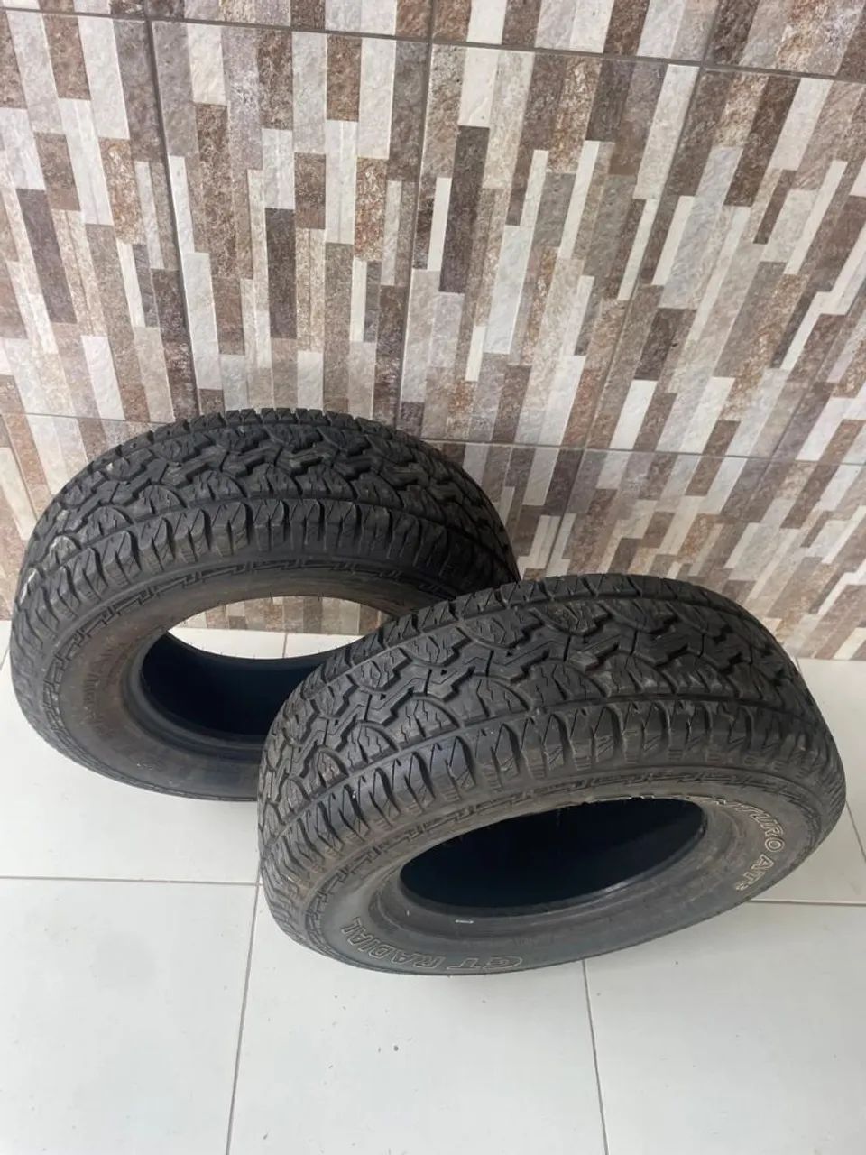 Pneus seminovos 