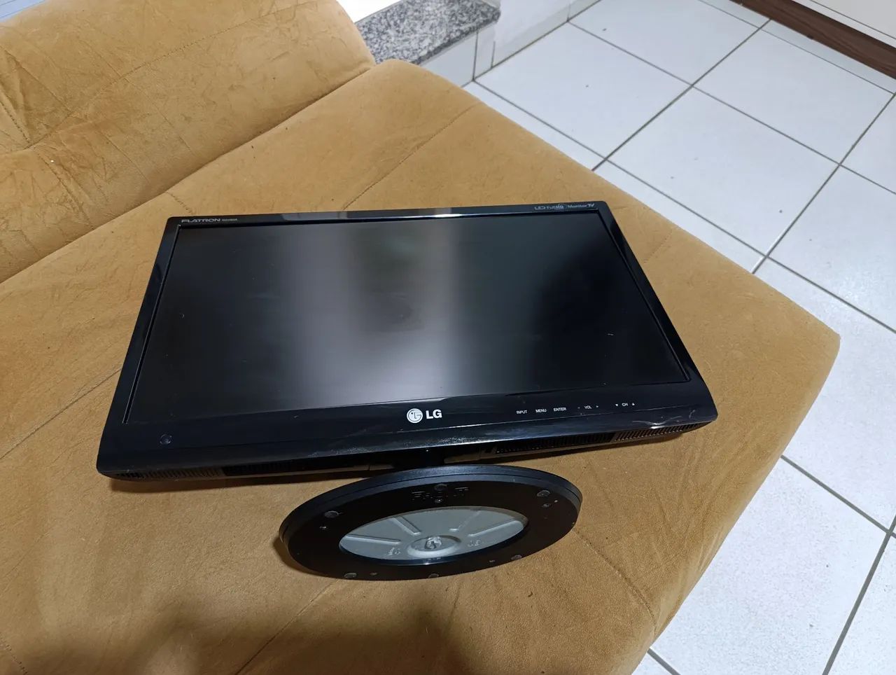 Monitor TV LG de 22 polegadas  - Foto 2