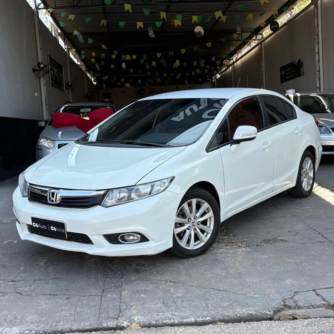 Honda Civic Civic Sedan LXR 2.0 Flexone 16V Aut. 4p 2014