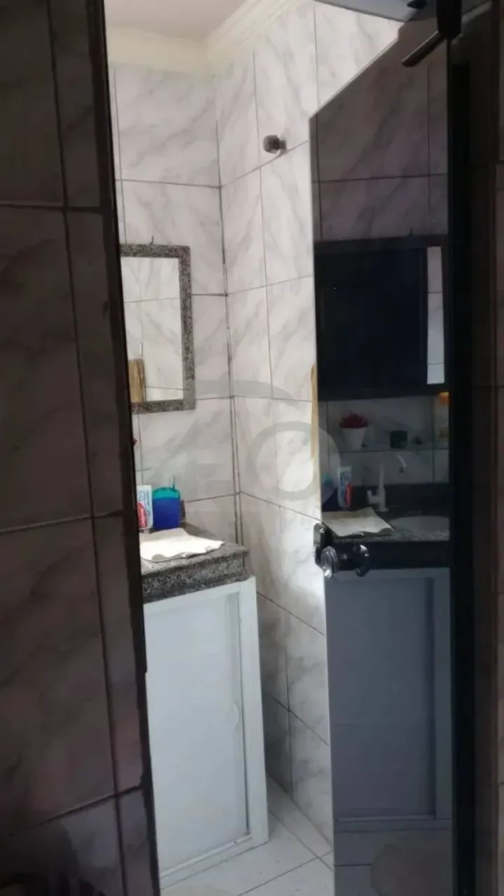Casa de 180m² no Bairro Dom Luciano com 2 Quartos - Foto 4