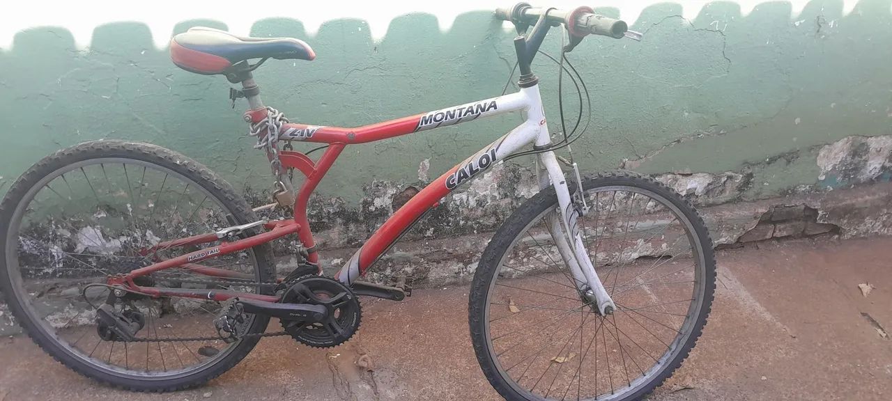 Bicicleta funcionando aro 24
