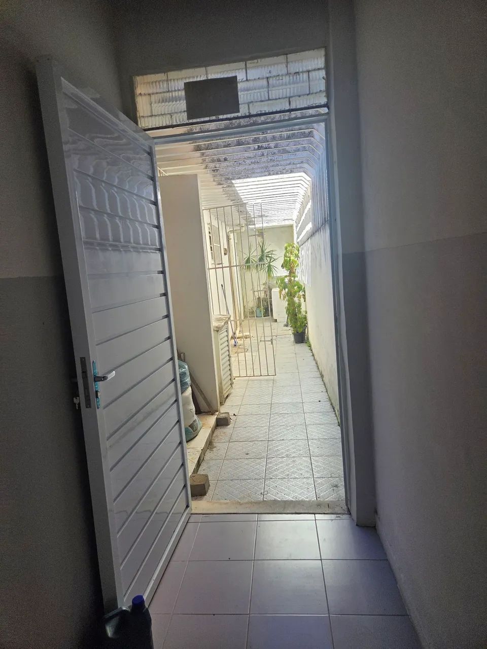 Alugo ou vendo uma casa - Foto 3