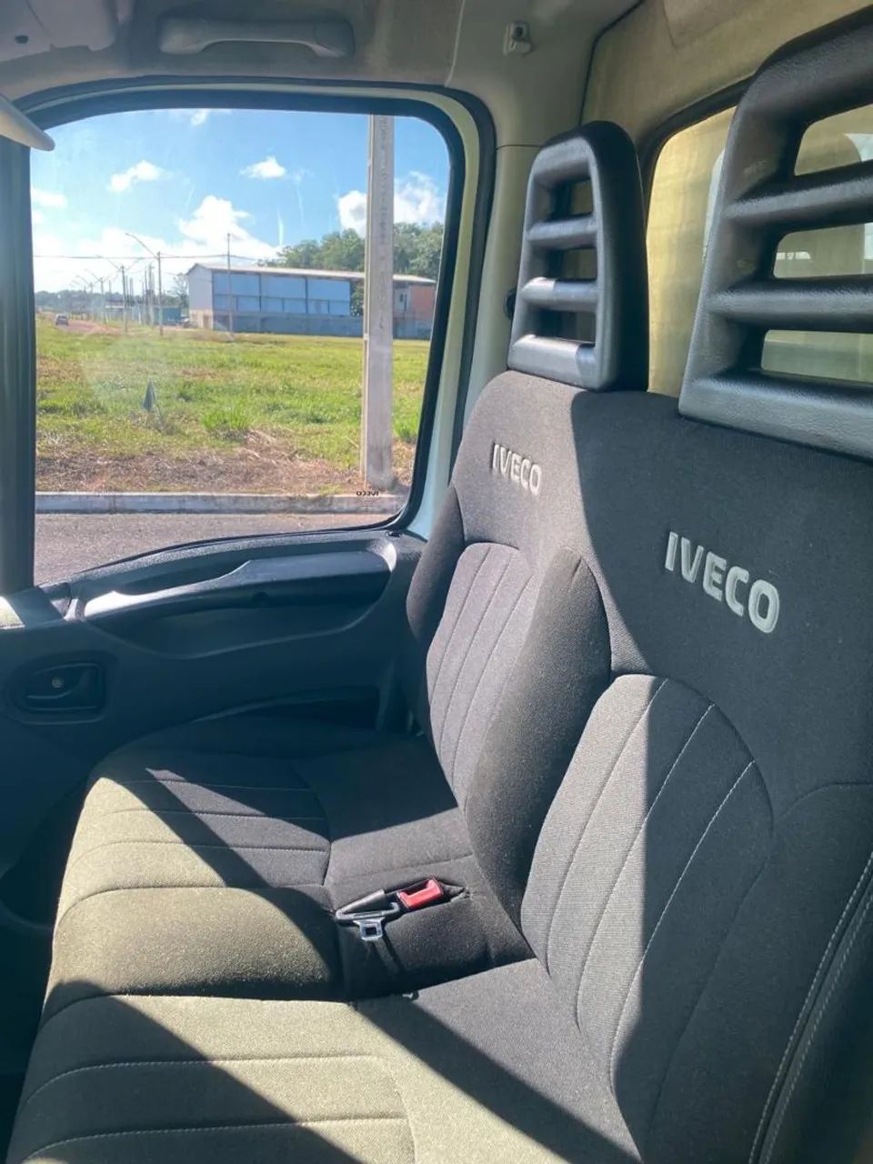 Iveco baú 2017 - Foto 3