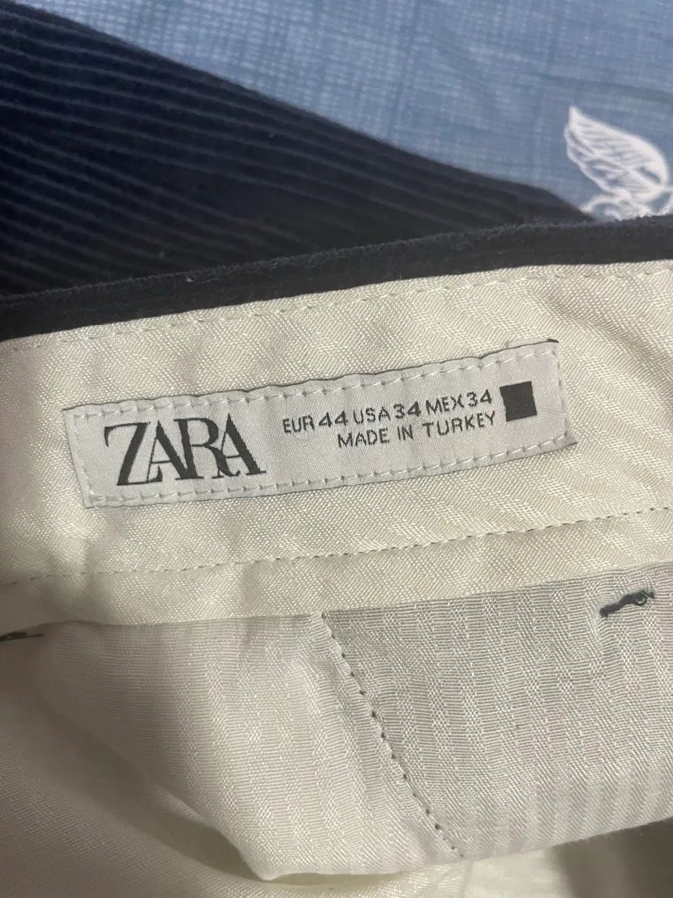 Calça Zara em Cotelê Azul Marinho - Foto 4