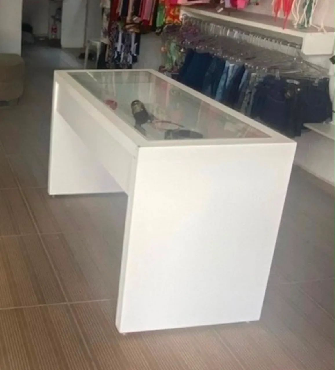 Balcão gaveteiro com expositor  - Foto 2