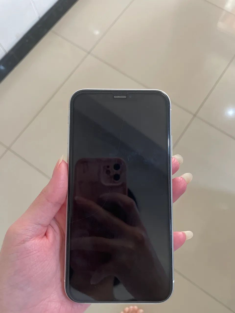 iPhone XR branco no precinho!