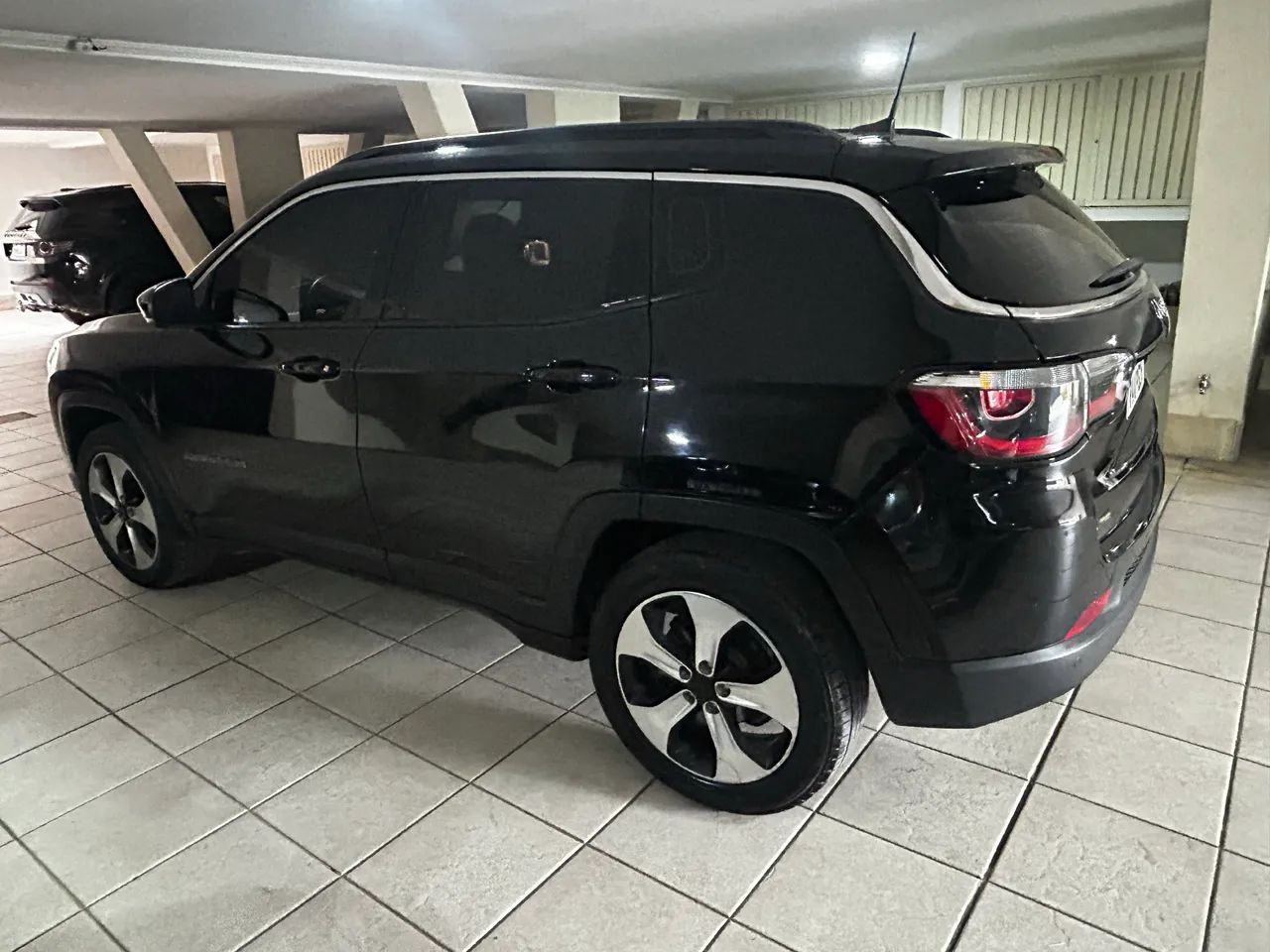 Jeep Compass Longitude 2.0 4X2 Flex 16V Aut. 2017 - Foto 4