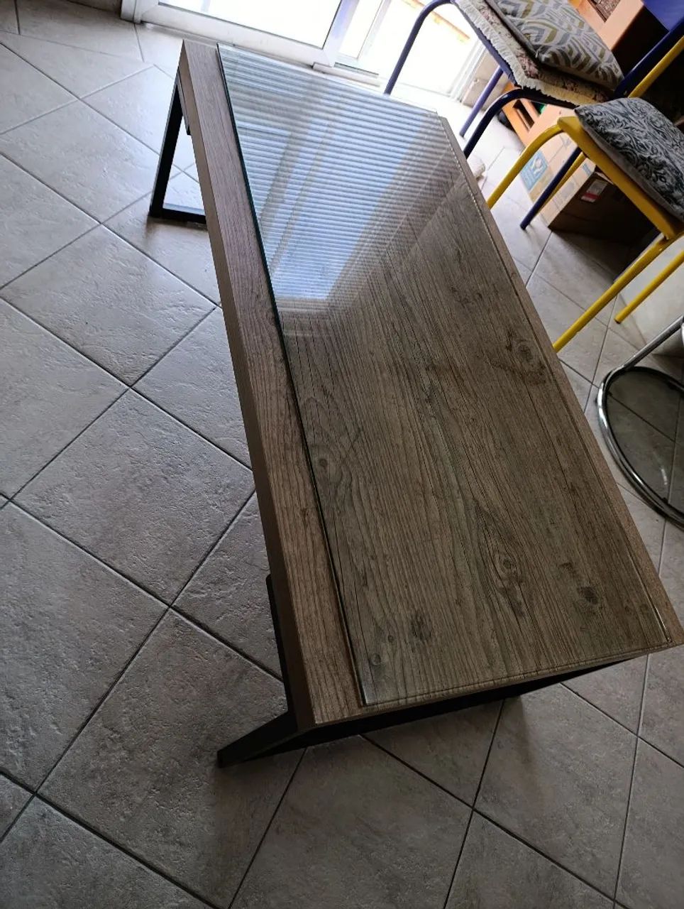 Mesa de Centro- MDF/Vidro