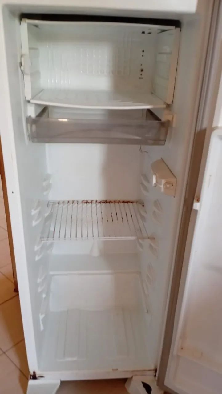 Vendo geladeira  - Foto 3
