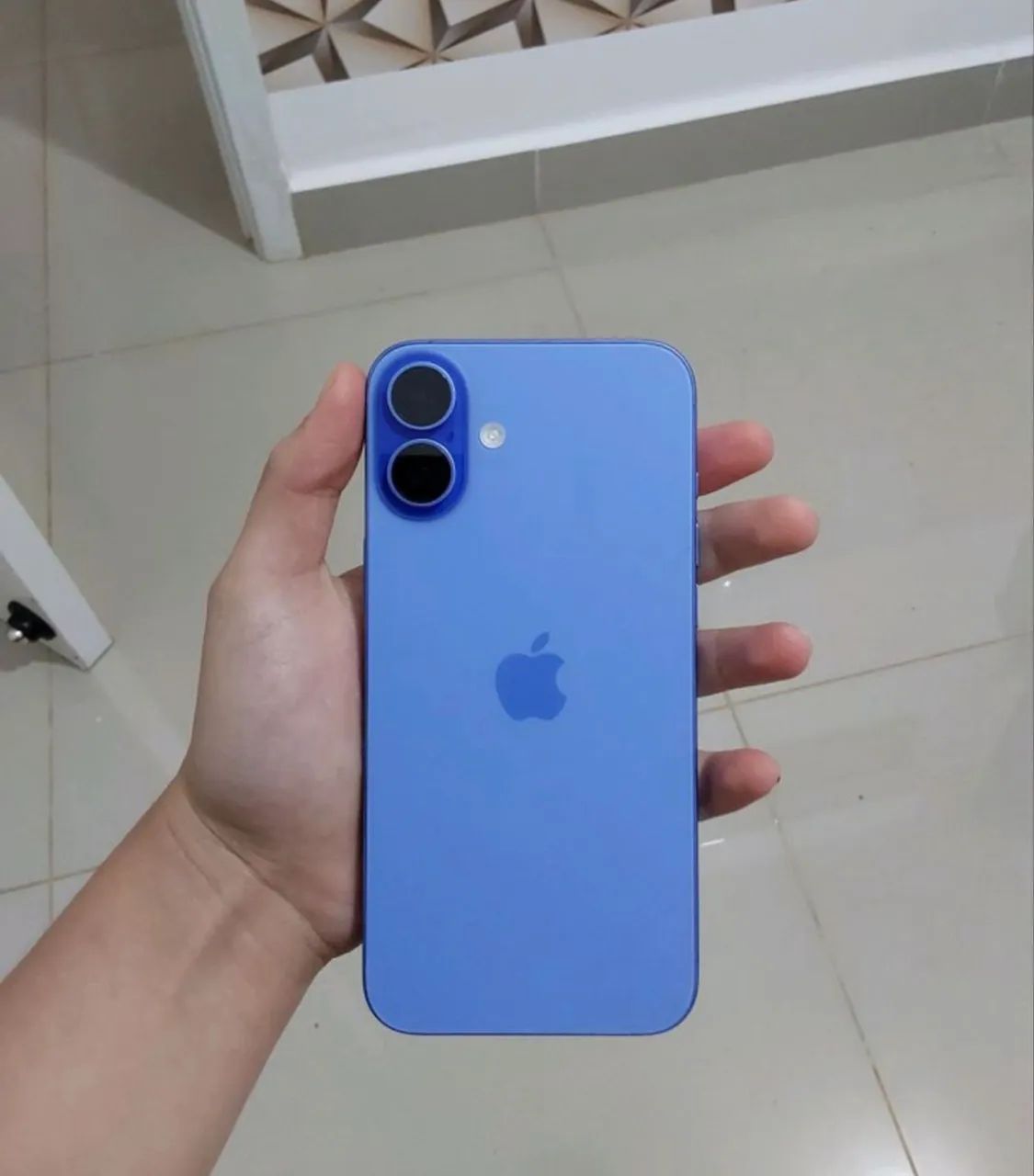 Iphone 16 impecável 