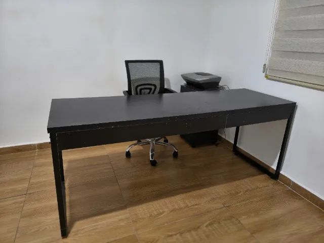 Mesa de Escritório com Cadeira e gaveteiro 