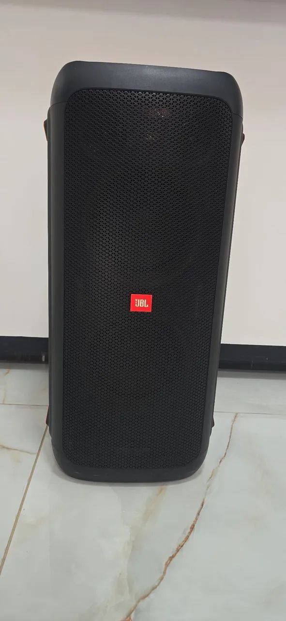 Caixa de som JBL PARTYBOX300 Impecável 