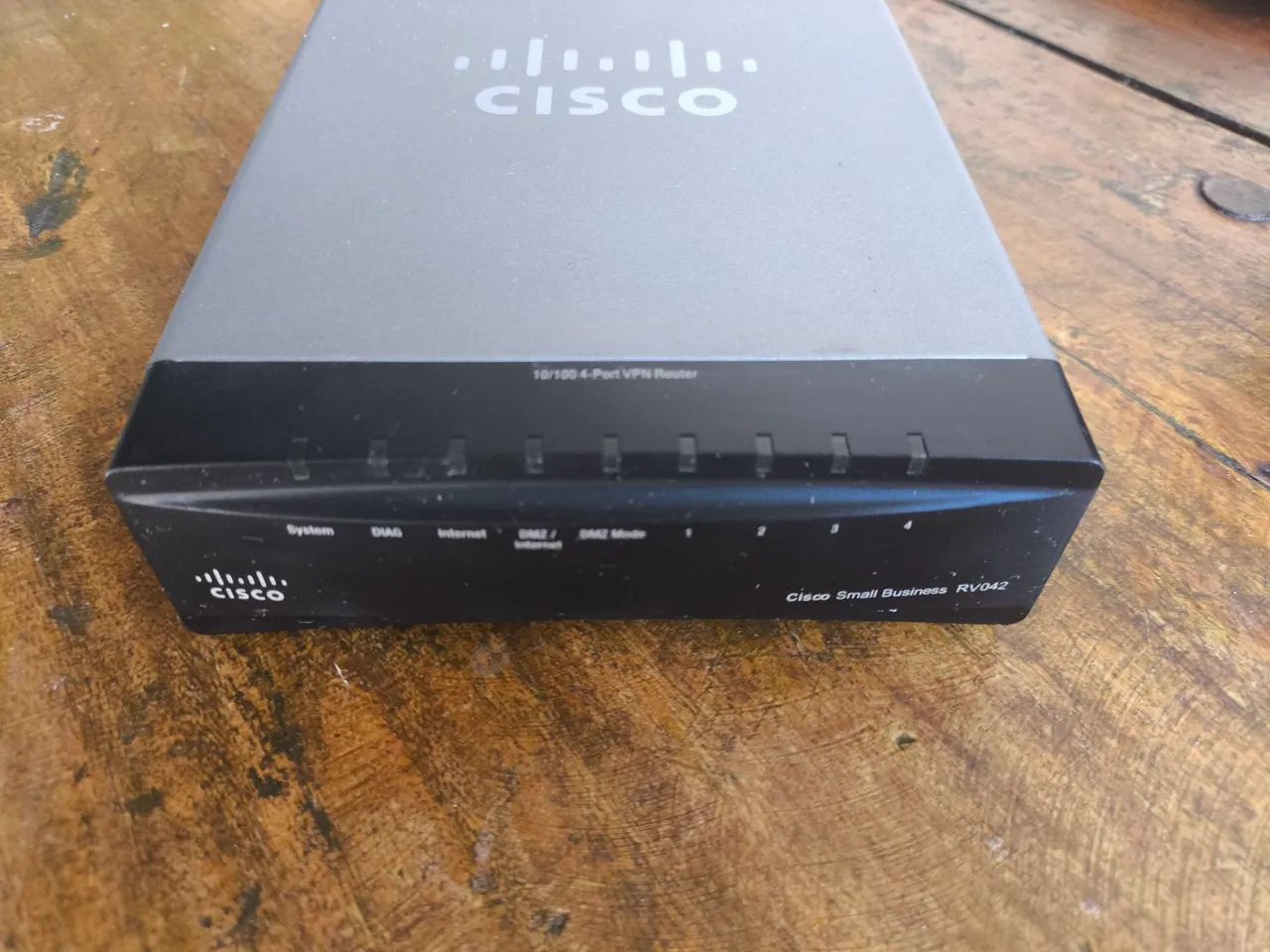 Roteador cisco small business modelo RV042 - Foto 2