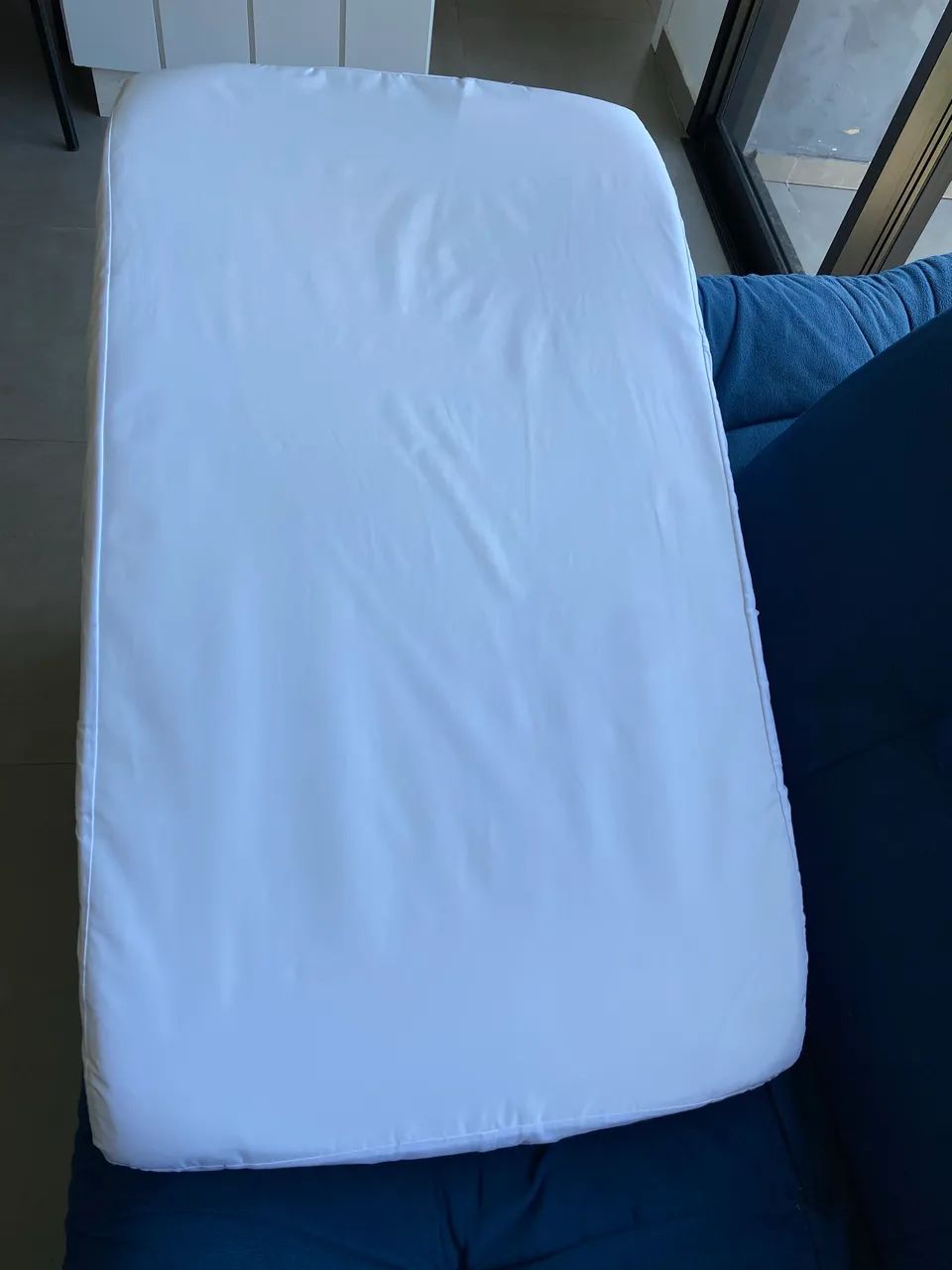Colchão infantil com capa protetor impermeável 90cm x 50cm - Foto 3