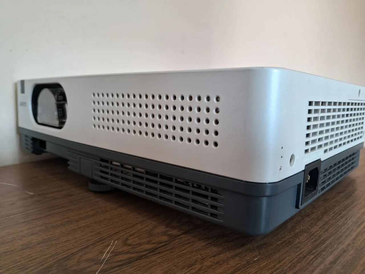 Projetor  Sanyo  XW300  - Foto 5