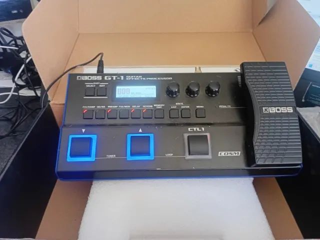 BOSS GT-1 Guitar Effects Processor - Original + Caixa