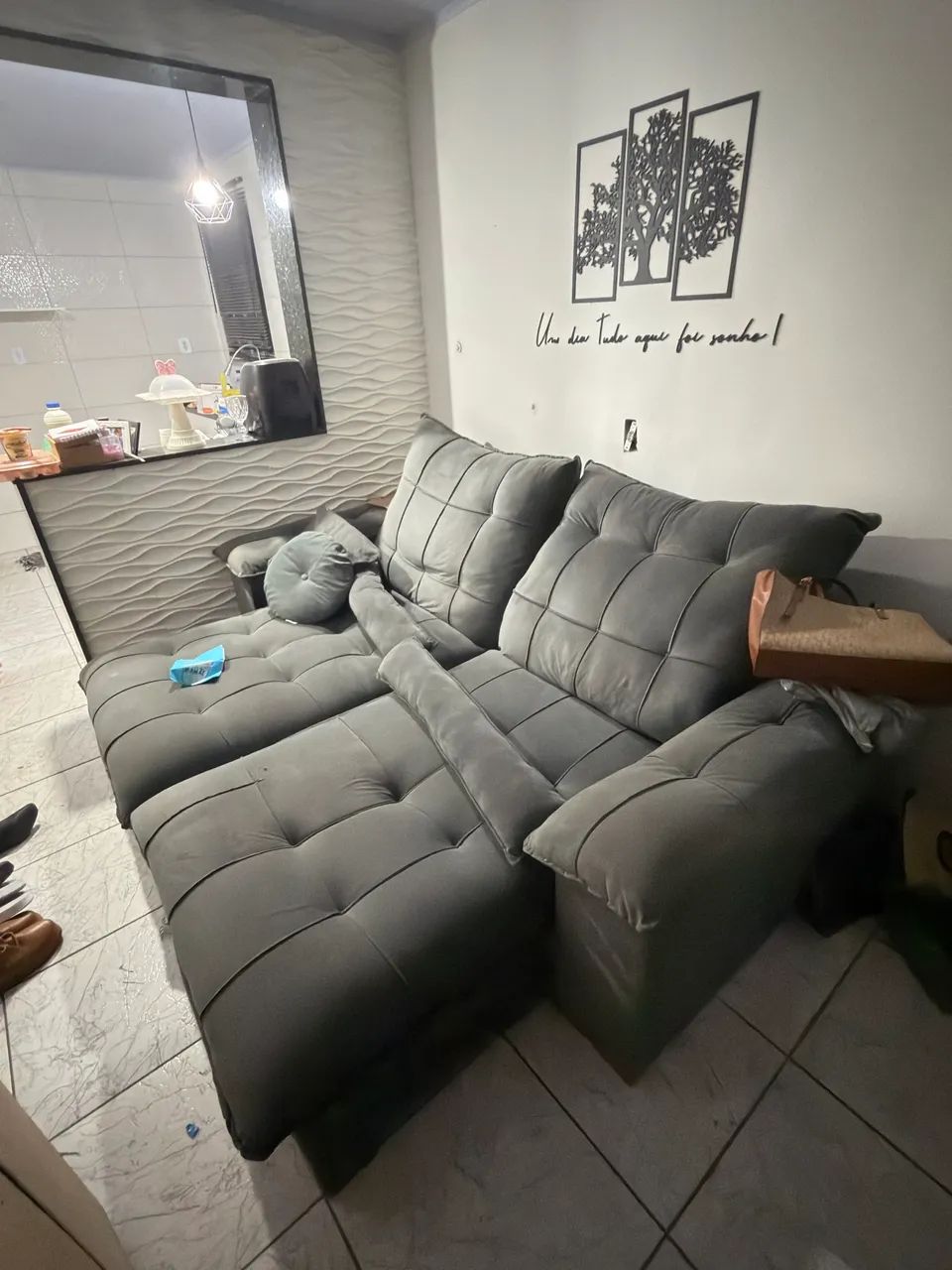 Sofá retrátil reclinável 