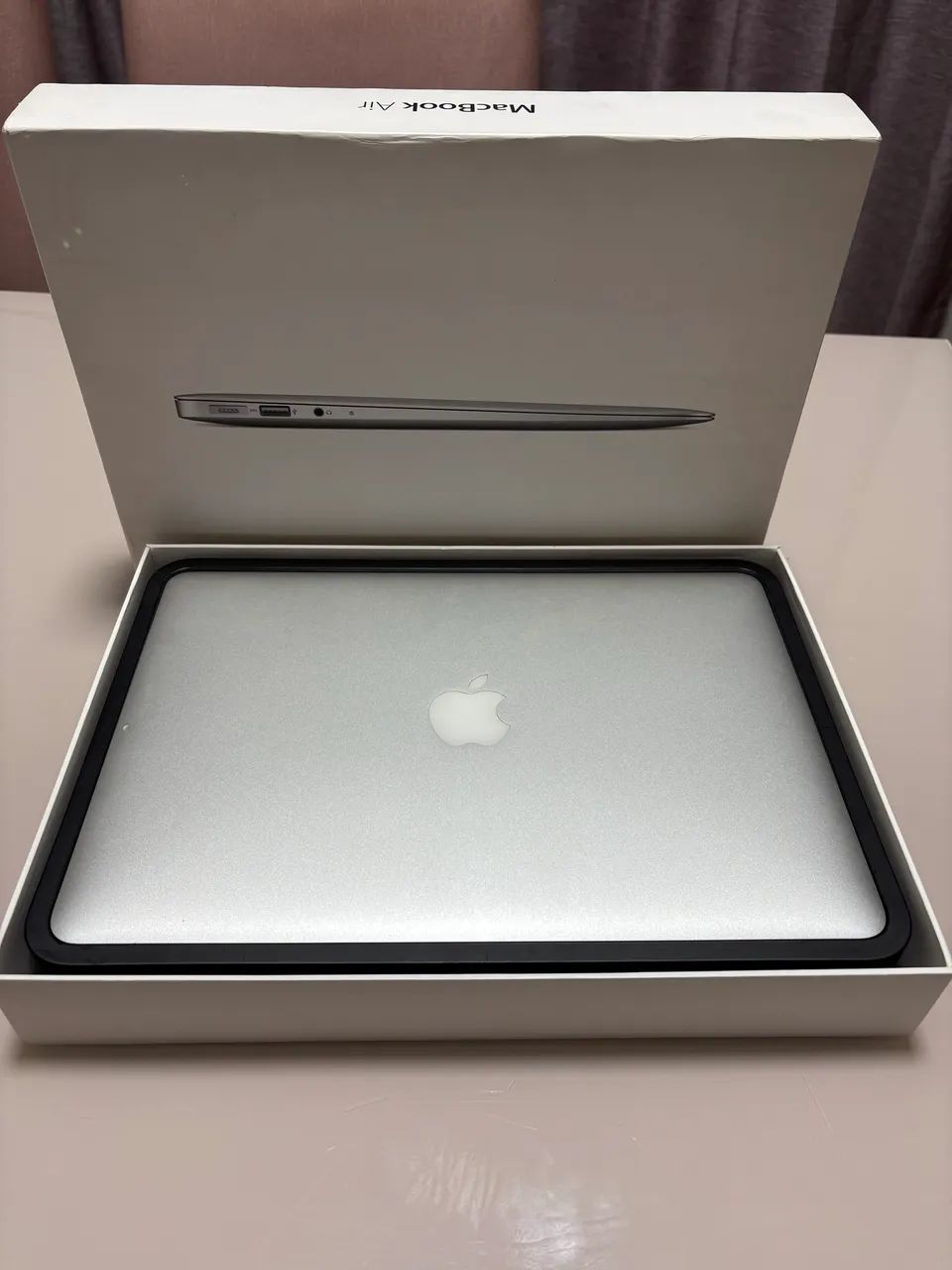 Apple MacBook Air 2017 13㌅ i5 8G 256GB MacBook Air 2017 (i5/8g/256g) 13.3 polegadas - Notebooks - Centro