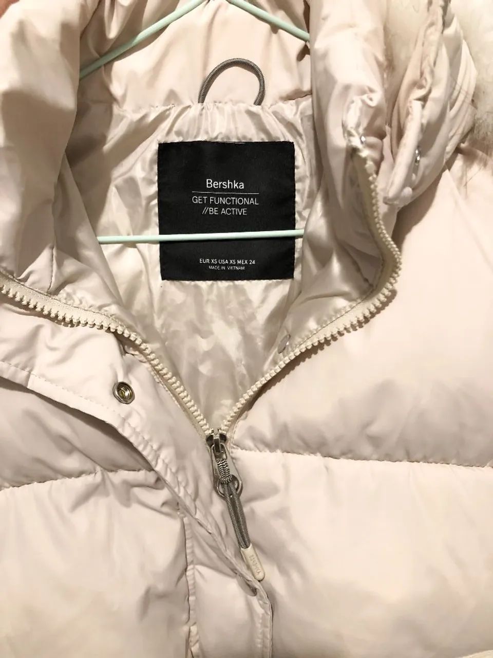 Jaqueta acolchoada bege claro Bershka  - Foto 5