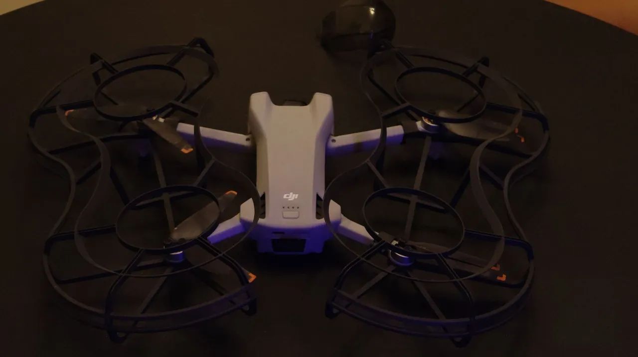 Drone DJI Mini 3 + protetor de hélices DJI - Foto 2