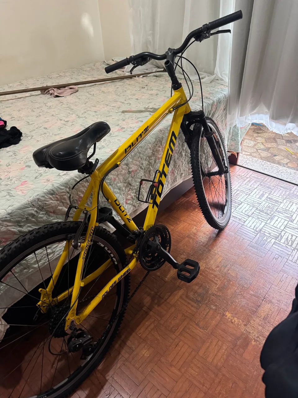 Bicicleta Mountain Bike Aro 26 com Marchas e Suspensão - Foto 4